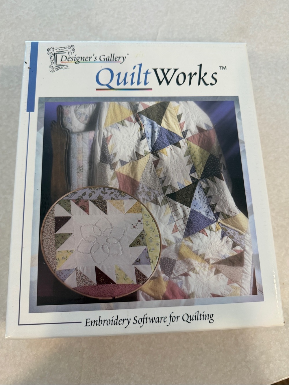 Designer’s Gallery QuiltWorks Embroidery Software - Multicolor